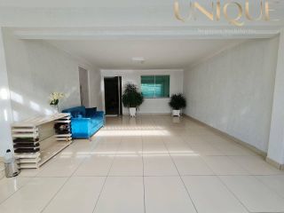 Linda Casa na Farolândia!!!