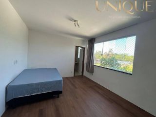 Linda casa no bairro Farolândia em ótima localização.