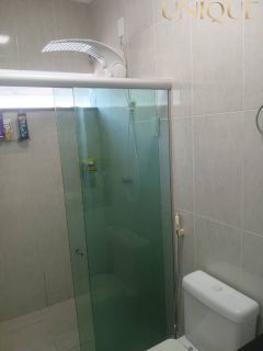 Excelente casa com 3 quartos, sendo 2 suítes e piscina na Aruana.