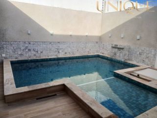 Excelente casa com 3 quartos, sendo 2 suítes e piscina na Aruana.