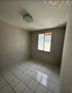 Apartamento com 2 quartos no Condomínio Luar da Praia.