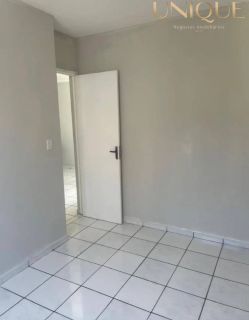 Apartamento com 2 quartos no Condomínio Luar da Praia.