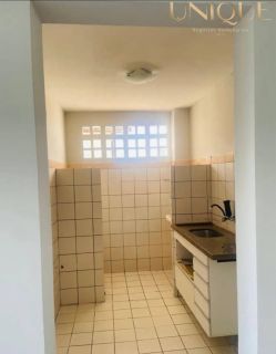Apartamento com 2 quartos no Condomínio Luar da Praia.