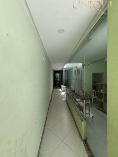 Casa com 3 pontos comerciais no siqueira campos