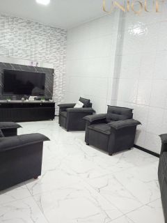 Casa no Bugio com Ponto Comercial anexo