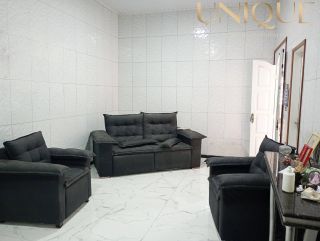 Casa no Bugio com Ponto Comercial anexo