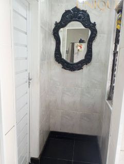 Casa no Bugio com Ponto Comercial anexo