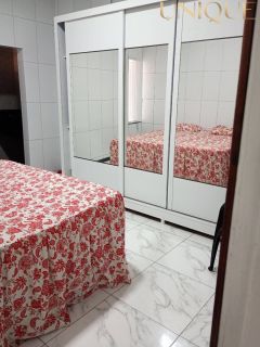 Casa no Bugio com Ponto Comercial anexo