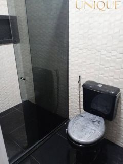 Casa no Bugio com Ponto Comercial anexo