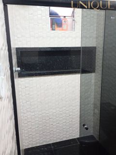 Casa no Bugio com Ponto Comercial anexo