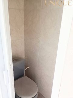 Casa no Bugio com Ponto Comercial anexo