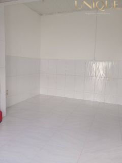 Casa no Bugio com Ponto Comercial anexo