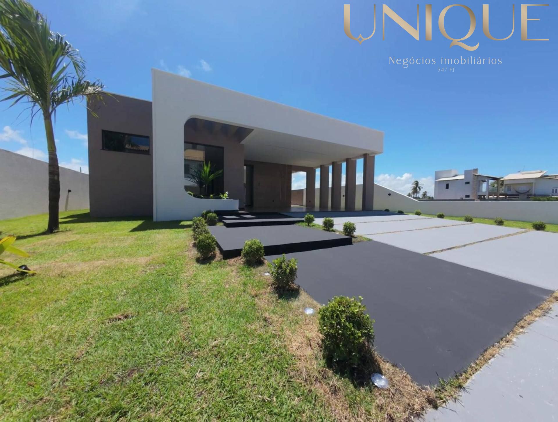 Excelente casa com 3 quartos c/ quatro vagas de garagens no Condomínio Praias do Sul I.