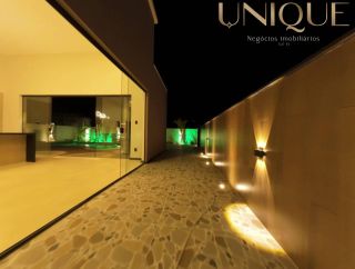 Excelente casa com 3 quartos c/ quatro vagas de garagens no Condomínio Praias do Sul I.