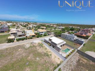 Excelente casa com 3 quartos c/ quatro vagas de garagens no Condomínio Praias do Sul I.