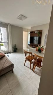 Apartamento reformado com 3 quartos no Residencial Sergipe Del Rey, ao lado da UNIT.