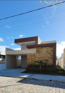 Excelente casa com 3 quartos, sendo um suíte no Condomínio Sol e Praia.