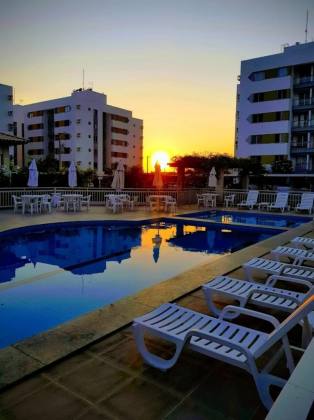 Apartamento com 3 quartos, sendo um suíte no Residencial Mar de Aruana II.