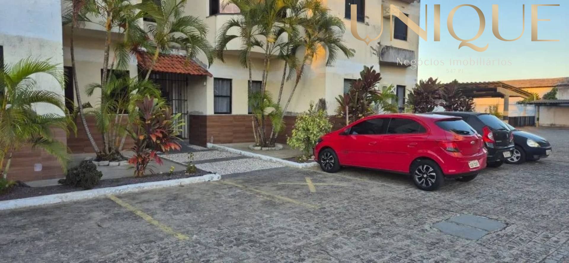 Apartamento com 3 quartos, sendo um suíte no Residencial Caravelas, bairro Farolandia.