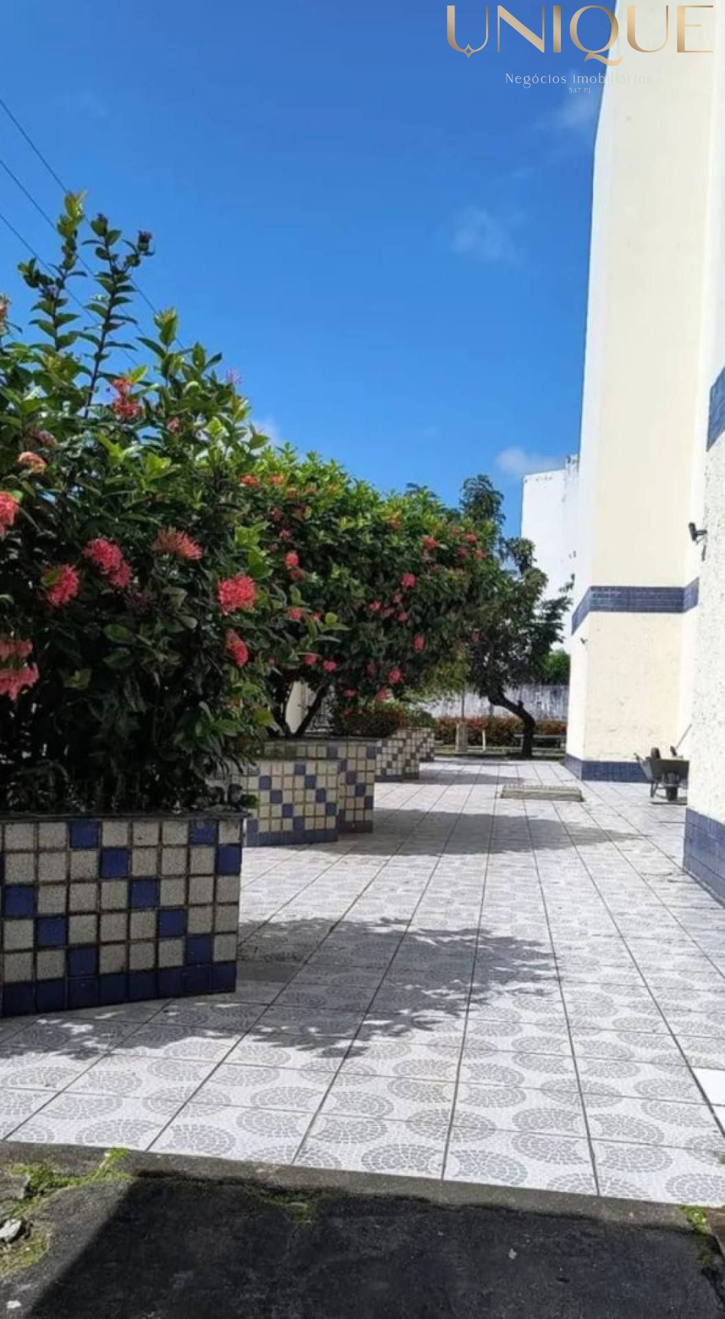 Apartamento com 2 quartos, sendo um suíte no Residencial Jardim das Hortências.