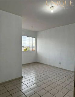 Apartamento com 3 quartos, sendo um suíte no Condomínio Aperipê.