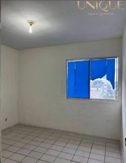 Apartamento com 3 quartos, sendo um suíte no Condomínio Aperipê.