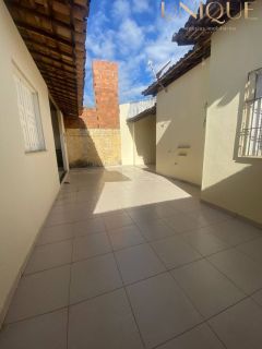 Ótima casa no Marcos Freire II