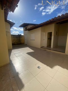 Ótima casa no Marcos Freire II