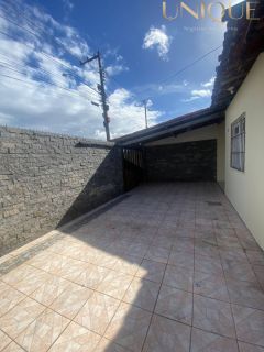 Ótima casa no Marcos Freire II