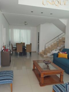 Casa de alto padrão no Condomínio Fragatta