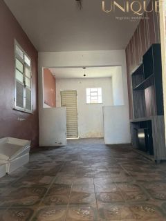 Casa Para Vender no bairro Sequeira Campos com 5 quartos 2 suítes.