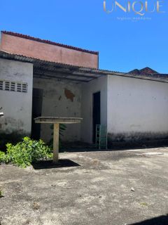 Casa Para Vender no bairro Sequeira Campos com 5 quartos 2 suítes.