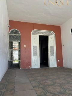 Casa Para Vender no bairro Sequeira Campos com 5 quartos 2 suítes.