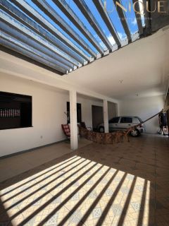 Casa a Venda. Excelente oportunidade pra quem busca espaço, conforto e funcionalidade em um só imóvel!