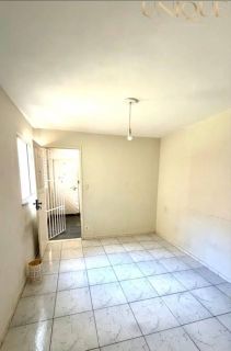 Apartamento com 2 quartos no Residencial Santa Fé, bairro Jabotiana.