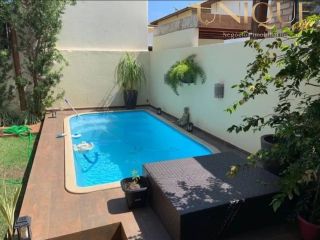 Excelente casa com 3 quartos, sendo um suíte no Condomínio Alamedas do Sol.