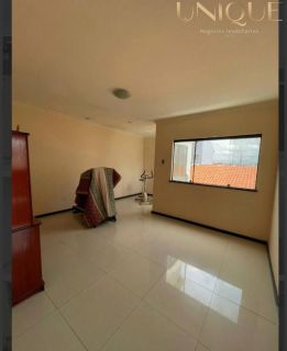 Casa Para Vender com 4 quartos no bairro Orlando Dantas