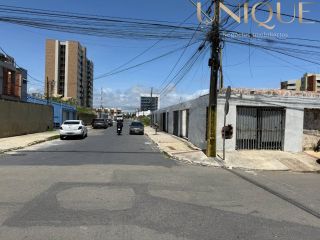 ? TERRENO DE ESQUINA A APENAS 100 METROS DA PRAIA – COROA DO MEIO ?