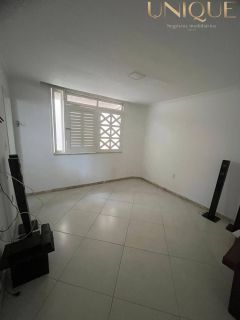 Linda casa no bairro Farolândia