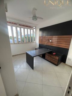 Linda casa no bairro Farolândia