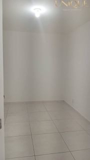 Apartamento com 2 quartos, sendo um suíte e duas vagas de garagens no Golden Village, Barra dos Coqueiros.