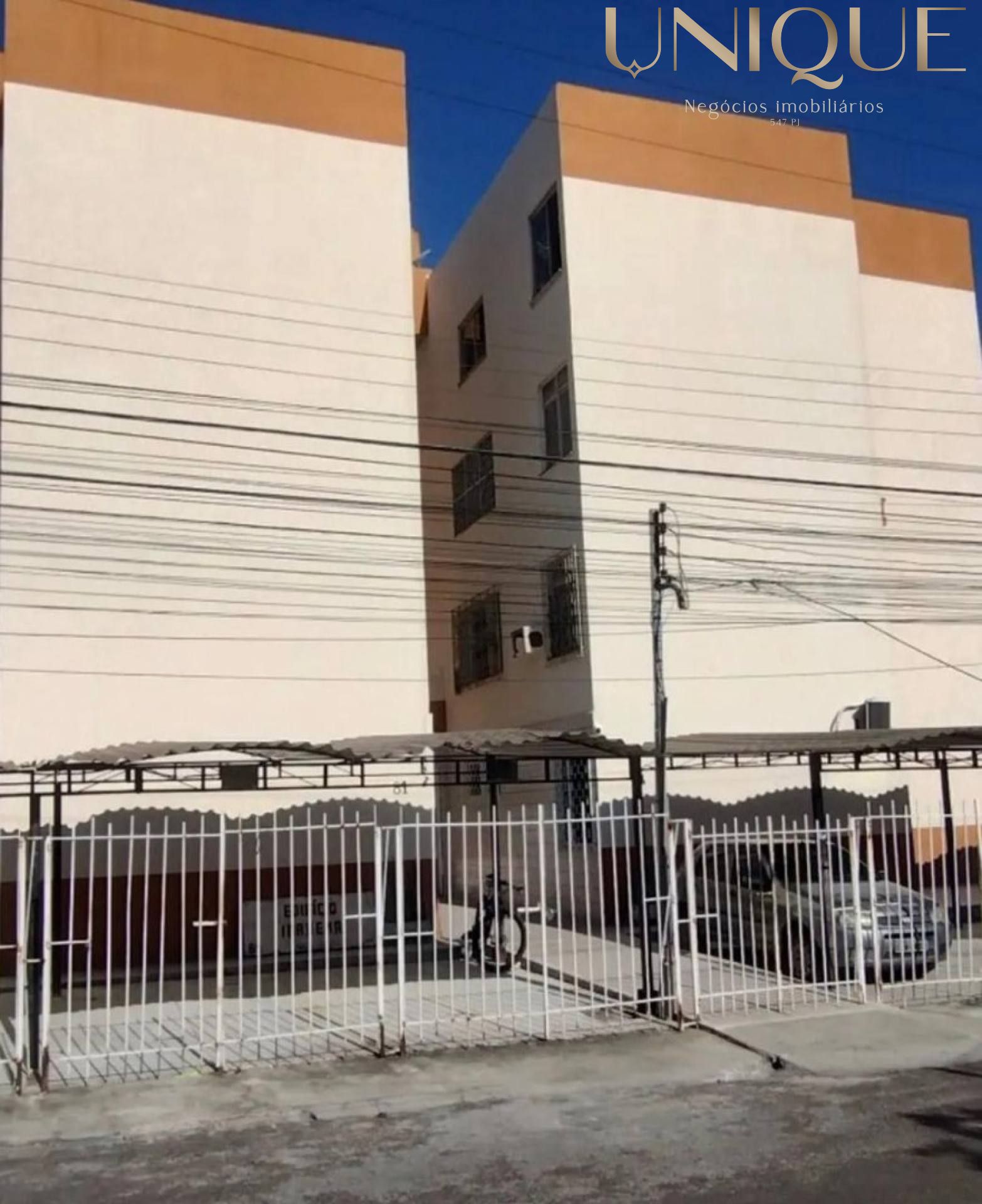 Apartamento Condomínio Vinicius de Moraes no bairro Luzia