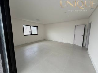 Excelente casa com pé direito Duplo no Damha Residencial, Barra dos Coqueiros.