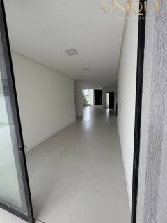 Excelente casa com pé direito Duplo no Damha Residencial, Barra dos Coqueiros.