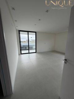 Excelente casa com pé direito Duplo no Damha Residencial, Barra dos Coqueiros.