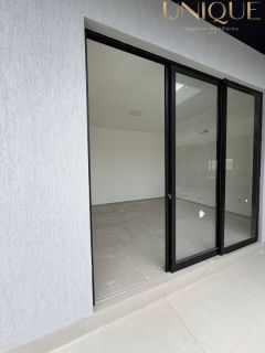 Excelente casa com pé direito Duplo no Damha Residencial, Barra dos Coqueiros.