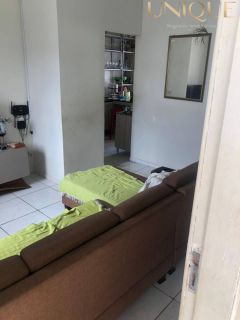 Vendo Excelente Casa de 3/4 com suíte na Aruana