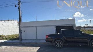 Vendo Excelente Casa de 3/4 com suíte na Aruana