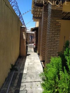 Vendo casa em condomínio no bairro Farolândia