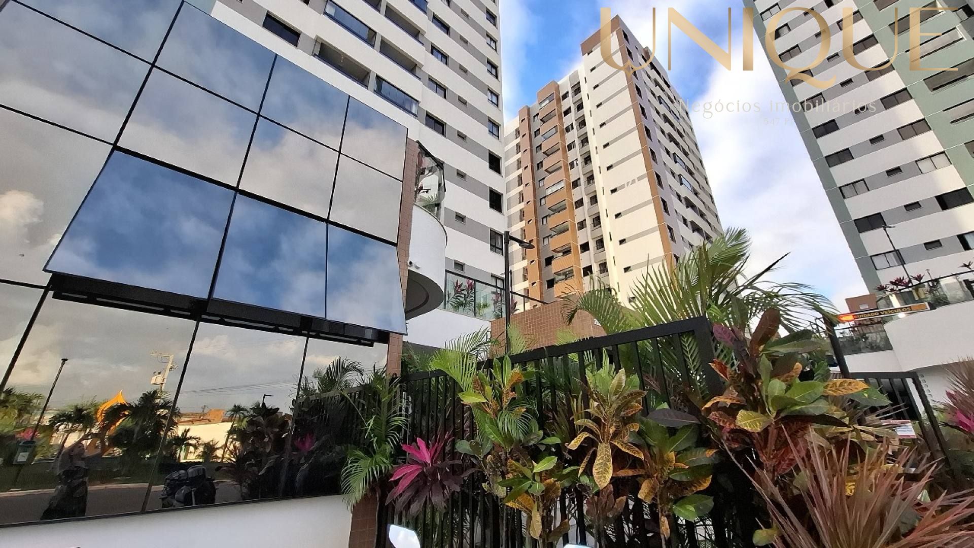 Ap. com 2/4 no Cond. Le Vert Boulevard - Farolândia